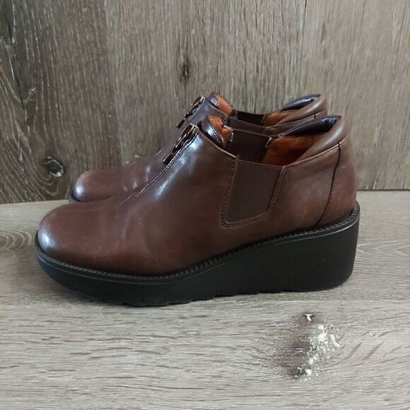 Donald J Pliner Brown Wedged Bootie Size 5M - Picture 4 of 10